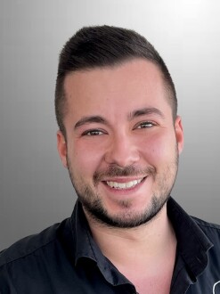 Alexander Michael Wichtler - Serviceberater Nutzfahrzeuge.jpg