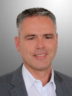 Steffen Hotz - Verkauf Transporter Gebrauchtwagen, Verkauf Transporter Neuwagen.jpg