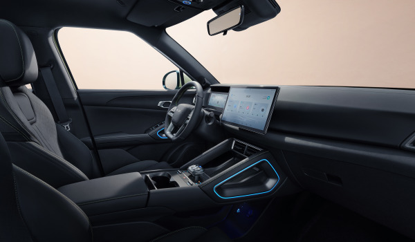 02、ATTO2_LHD_Interior_download_JPG 3000px.jpg