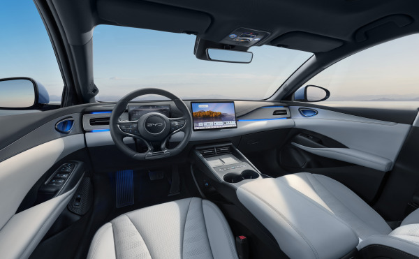05EAL 6-DM-i_LHD_Interior_Main driving space_download_JPG_5000PX_RGB.jpg