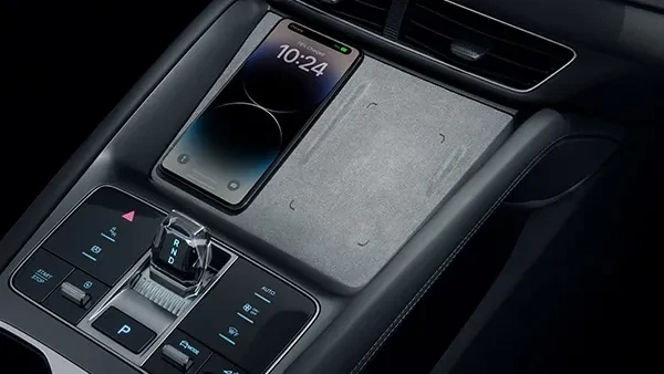 byd-sealion-7_wireless-charging.2e16d0ba.fill-600x338.webp